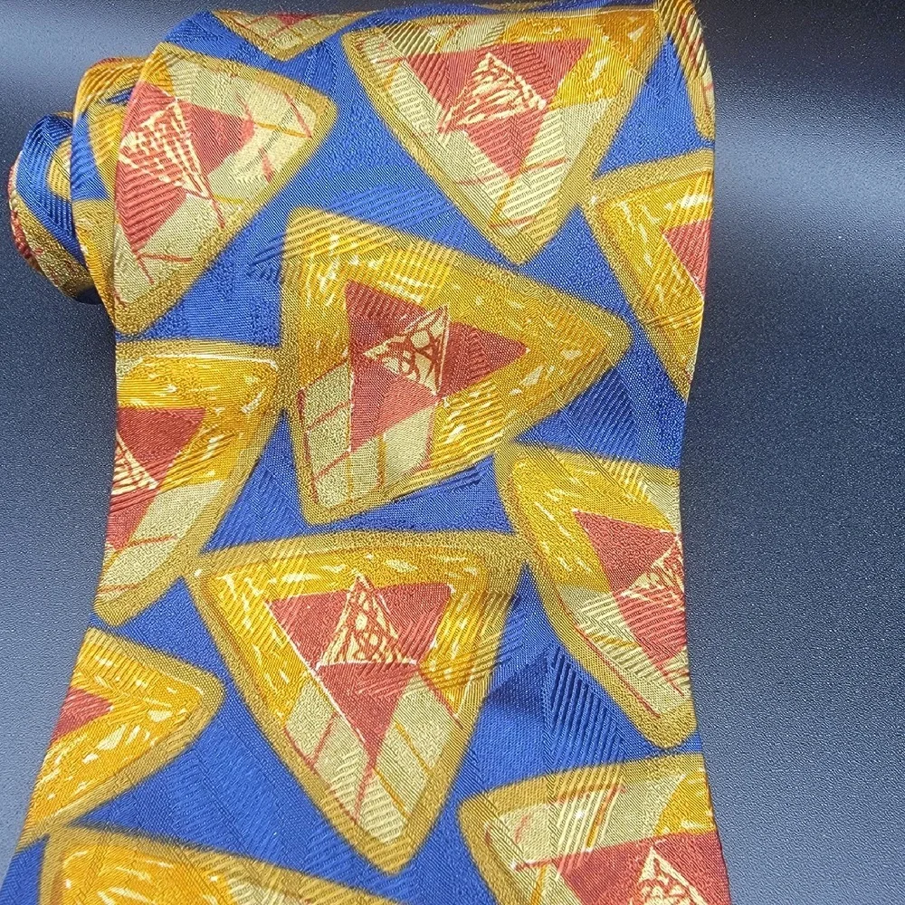 Hart Schaffner Marx Silk Necktie Geometric Triangle Pattern USA Made‎